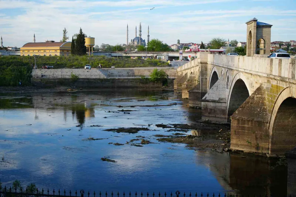 Edirne’de Tunca Nehri kuruma noktasına geldi