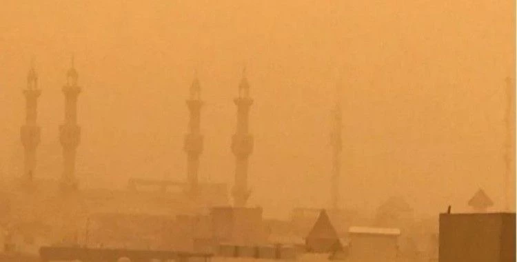 Irak’ın Kerkük şehrini kum fırtınası vurdu