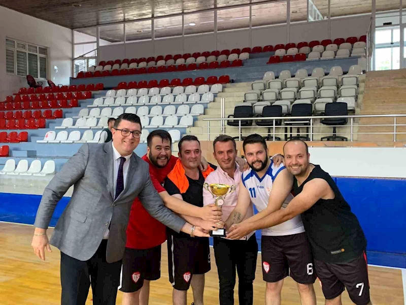 Kurumlararası Basketbol Turnuvası’nın şampiyonu Bilecik Belediyesi
