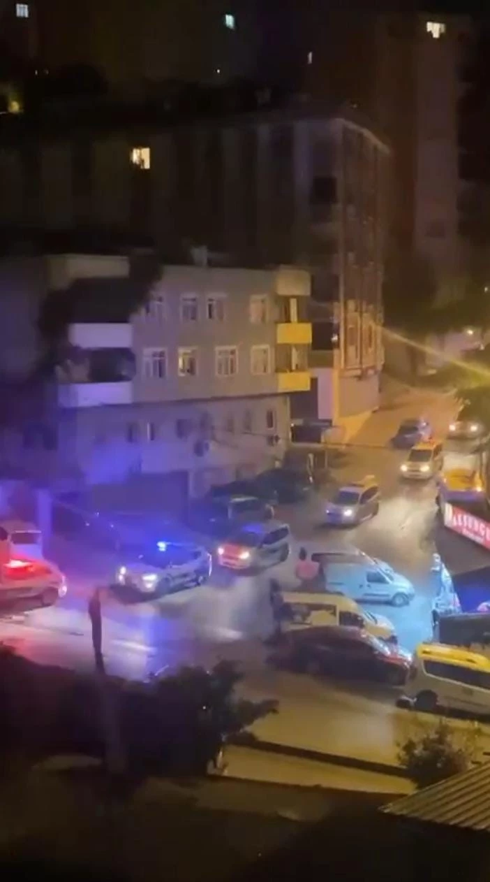 Kağıthane’de polis ekiplerinden şehit polis anısına araç konvoyu

