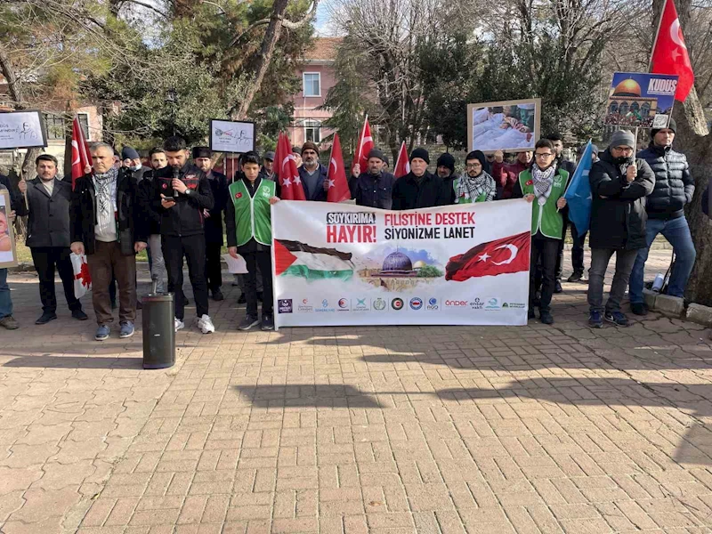 Pençe-Kilit Harekâtı’nda şehit olan Mehmetçikler için toplandılar
