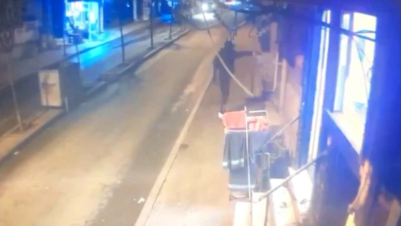 İstanbul’da dehşet anları kamerada: Kurşun yağdırdığı şahsın üzerinden çelik yelek çıktı
