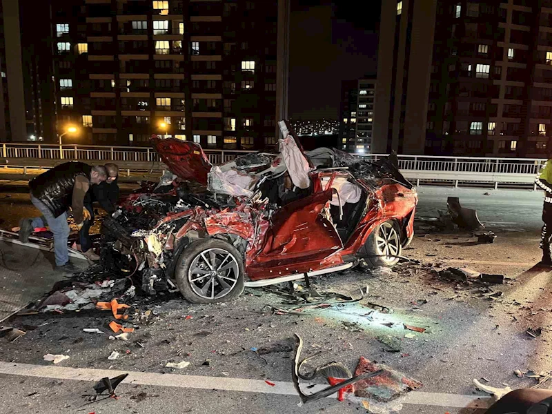 Başakşehir’de feci kaza: 3 ölü, 1 yaralı
