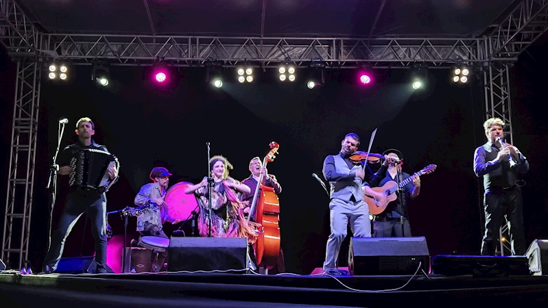 Hatay’daki Hıdırellez etkinliğinde İspanyol müzik grubu BGKO coşkusu