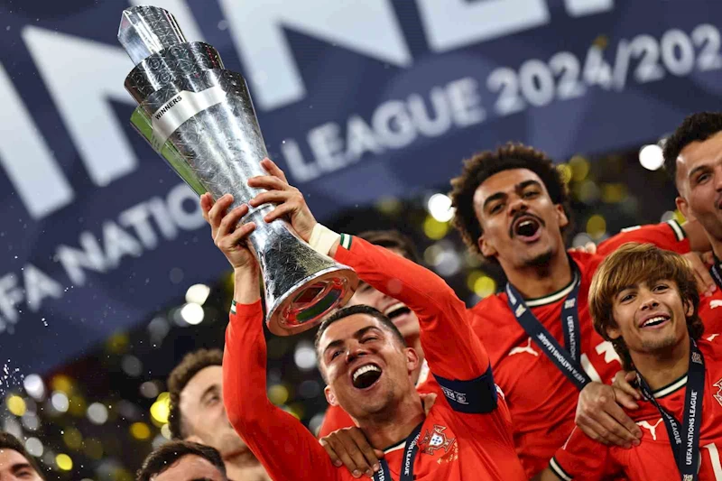 UEFA Uluslar Ligi şampiyonu Portekiz
